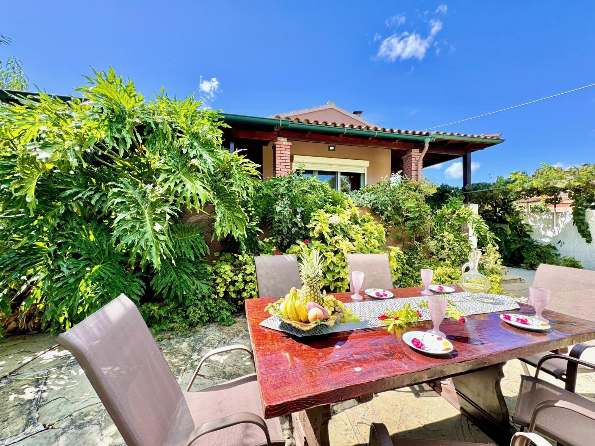 Beach Villa Night Flower With Private Pool By Dadovillas Dassia  Zewnętrze zdjęcie