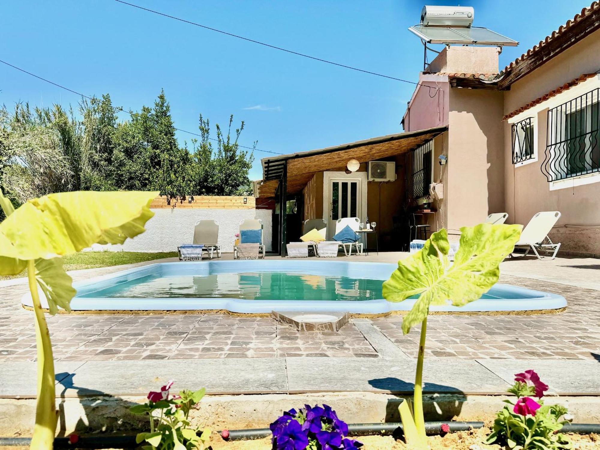 Beach Villa Night Flower With Private Pool By Dadovillas Dassia  Zewnętrze zdjęcie